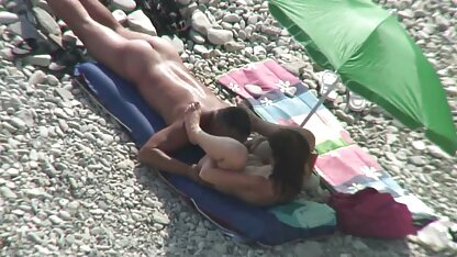 Lesbische seks mooie pornofilms en strapon elkaar