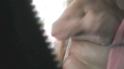 Lesbiennes racen tegen elkaar om de andere gratis nederlandstalige sexfilms hoeden te likken.