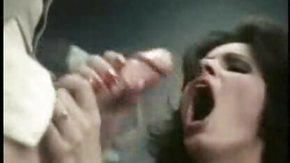 Schreeuwende 123gratis sexfilmpjes hoer krijgt een kick van pony hard rubber