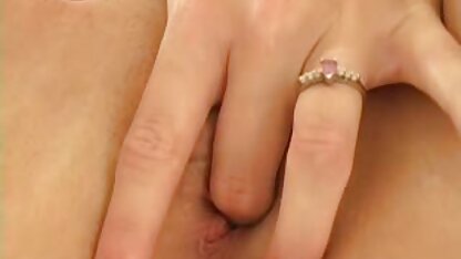 Blonde Shmara ritsde de spijkerbroek gratis sexfilmpjes online van haar minnaar af en zoog