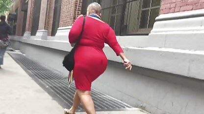 Martha houdt ervan zichzelf harige sex films aan te raken.
