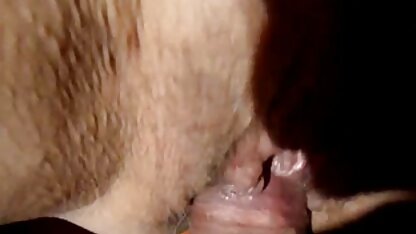 Twee lesbiennes die graag een cunnilingus Spelen en de fotograaf pijpen gratis oma sexfilm