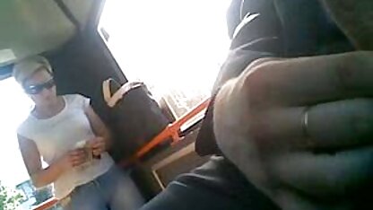 Hoer Japan krijgt een dubbele penetratie gratis sexfilms 123 en geld voor seks.