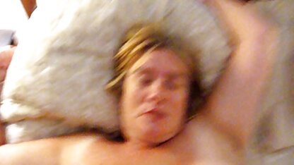 Erotische zelfgemaakte Show van verdorven vieze sex films milf