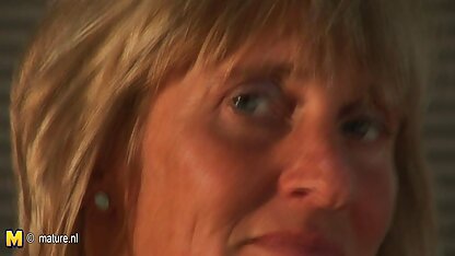 De jonge prostituee werd kanker gratis oma sex films en klungelend met een man.