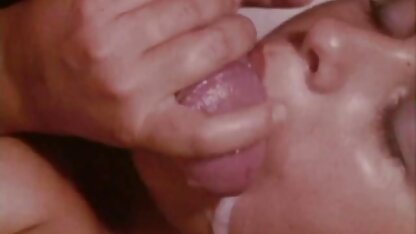 De leraar trok een lid eruit en pijpte een student www sex film nl om te evalueren.