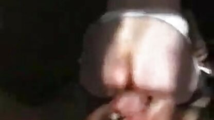 Platgeblakte Pop 123 gratis sexfilms streelde zichzelf.