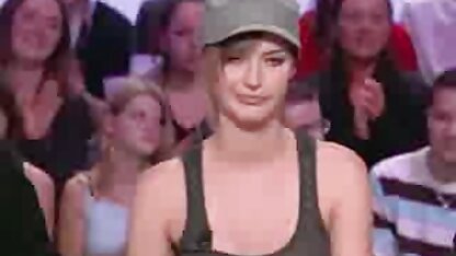 Julia sex filmpjes amateur ' s lichaam toning staat niet toe om te draaien