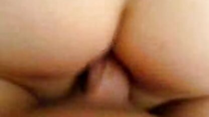 Diana draagt een nylon kous strak vastgebonden gratis sexmovies nl met touw.