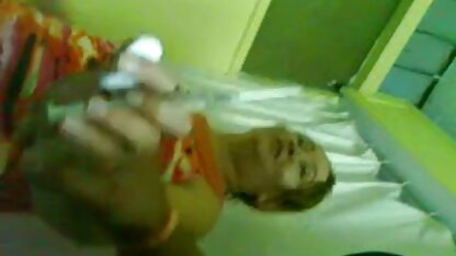 Meisjes sex films met verhaal krijgen vibrator.