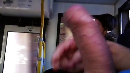 Nancy doet cunnilingus haar partner gratis oma sex film