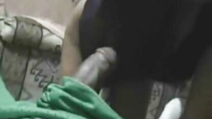 Victoria Young neukt nl sexfilm zichzelf met speelgoed.