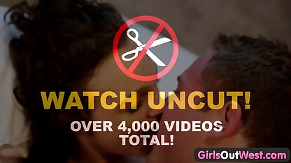 Een compilatie van sexfilm kijken gratis porno waar kuikens elkaar likken.